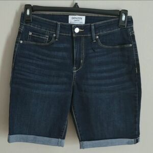 Levi's Women's Denizen Mid Rise Bermuda Shorts Cuffed  Size 8 W29 NWOT Cotton